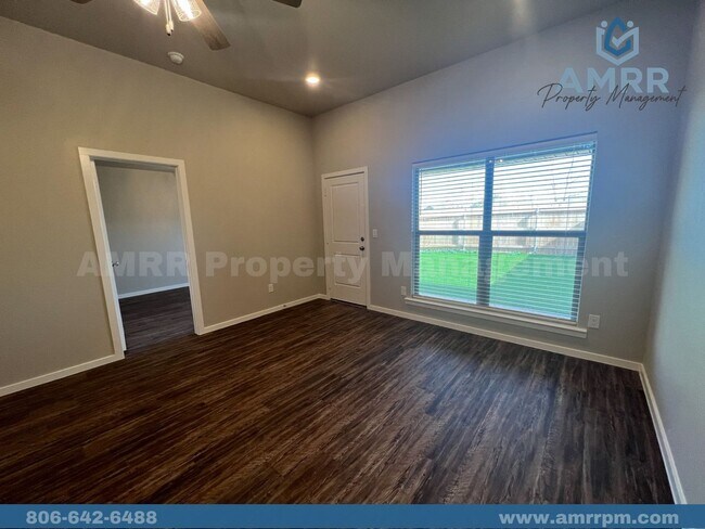 Building Photo - 2115 Kokomo Ave