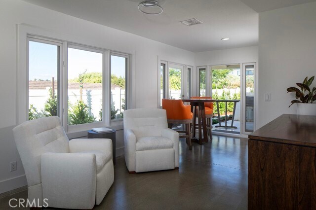 Building Photo - 1500 Seacrest Dr