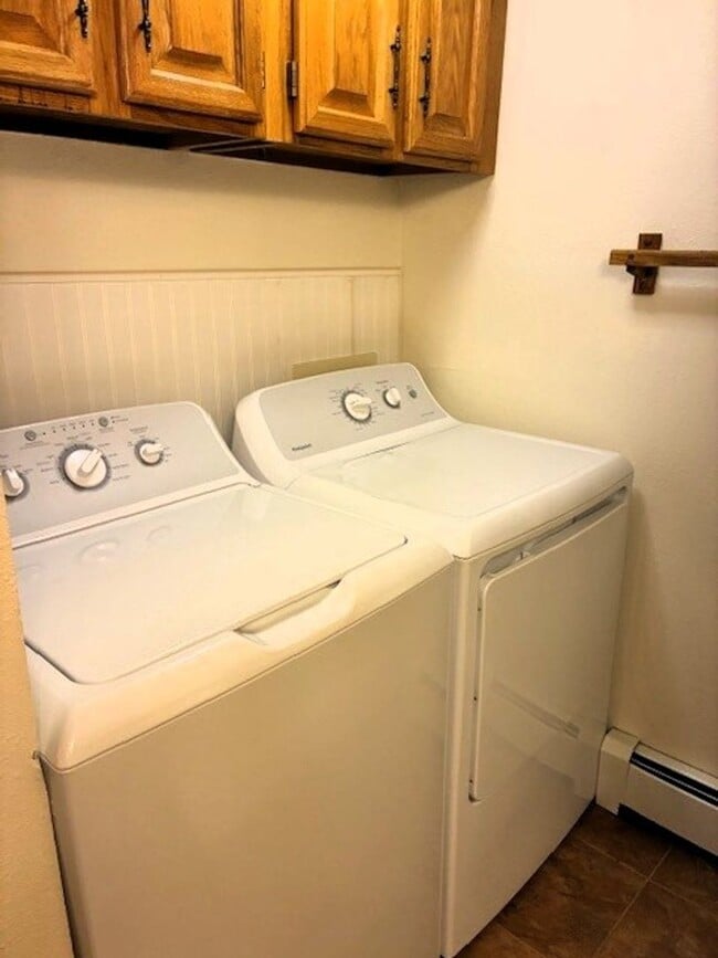 Building Photo - Long Term Rental- Buffalo Village BB208