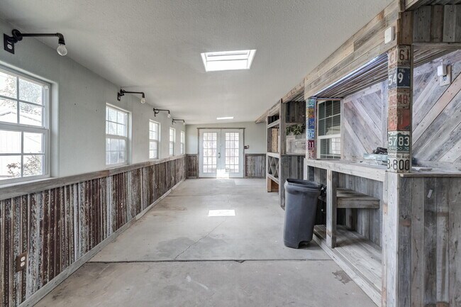 Building Photo - 5403 12th St