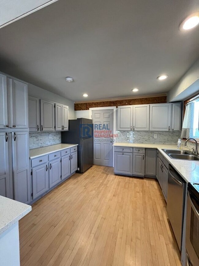 Building Photo - 1470 S Quitman St