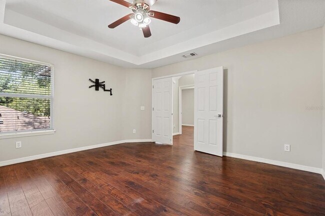 Building Photo - 1509 Red Oak Ct
