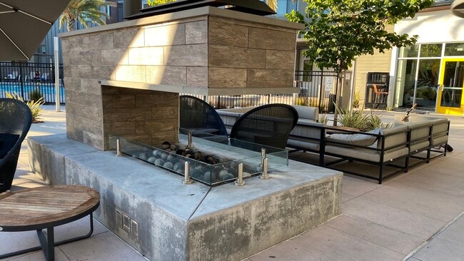 Building Photo - 3698 Vision Cmn