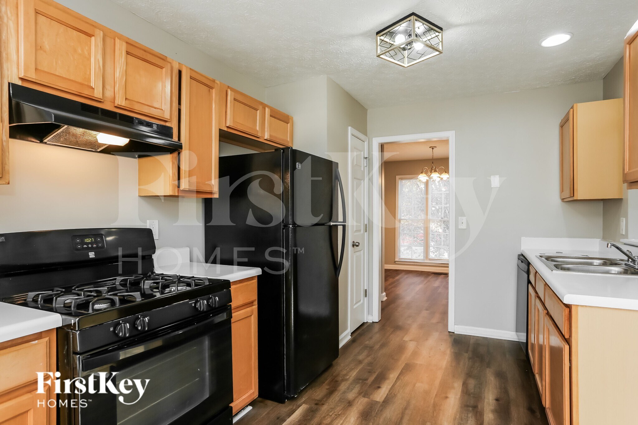 Building Photo - 268 Yellowstone Dr