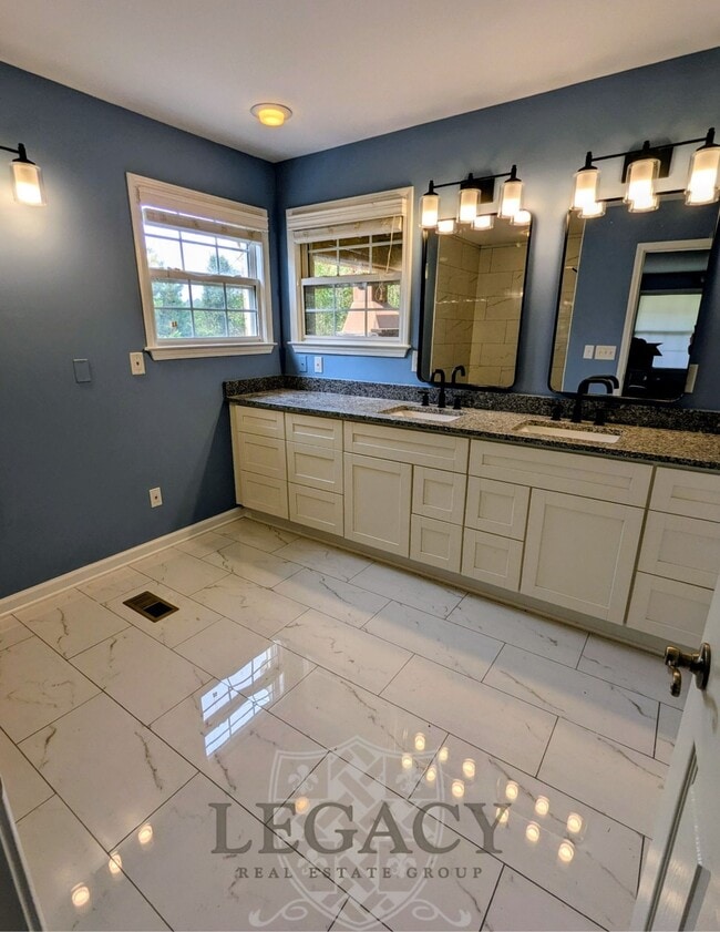 Building Photo - 1609 Lydia Ct