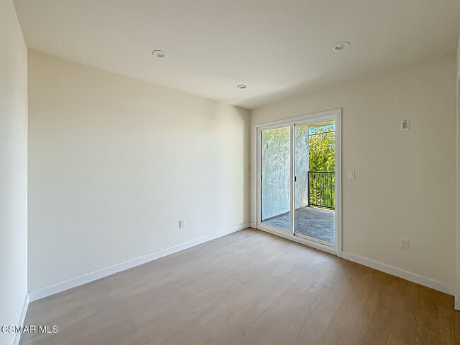 Building Photo - 2617 Veteran Ave