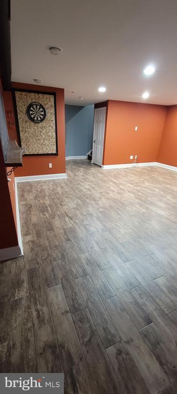 Building Photo - 1 N Commerce Square