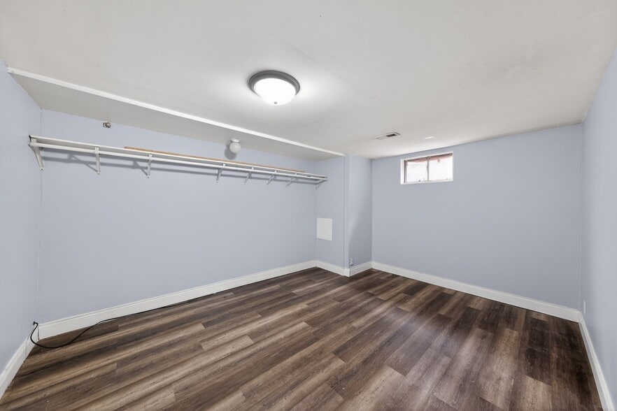 Building Photo - 4107 Applewood Ln