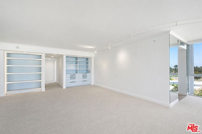Building Photo - 201 Ocean Ave