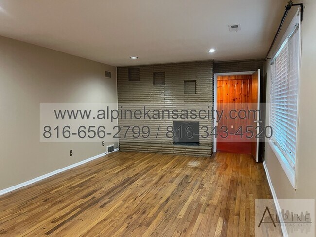 Building Photo - Spacious One Level Home on HUGE LOT!