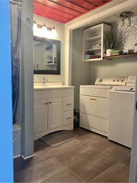 Building Photo - 116 Faneuil St