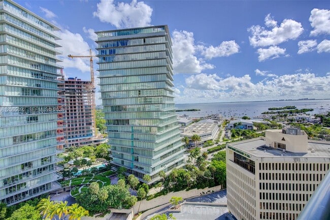 Building Photo - 3400 SW 27th Ave