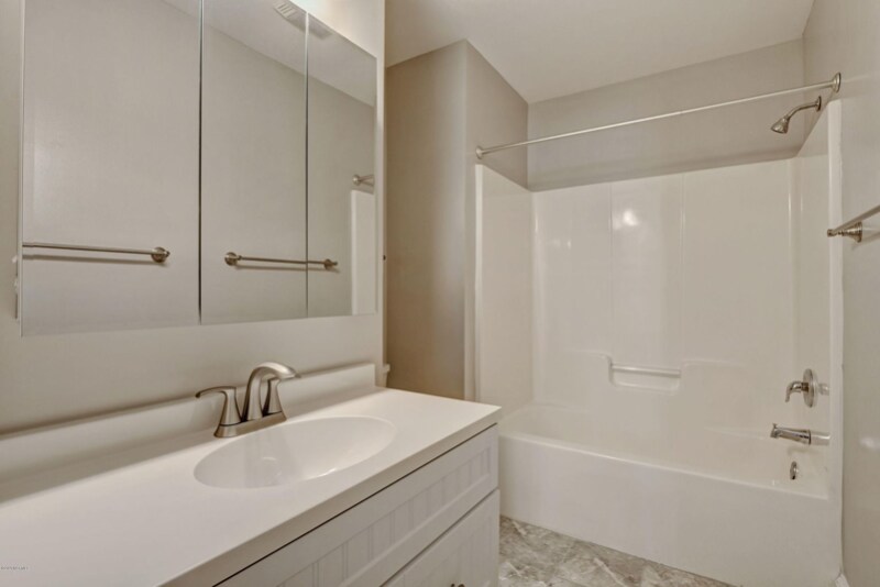 Building Photo - 105 Montgomery Ave