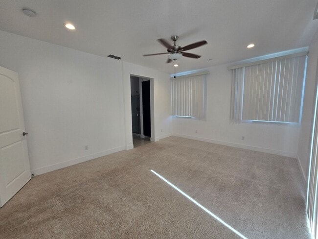 Building Photo - 3748 Tate St