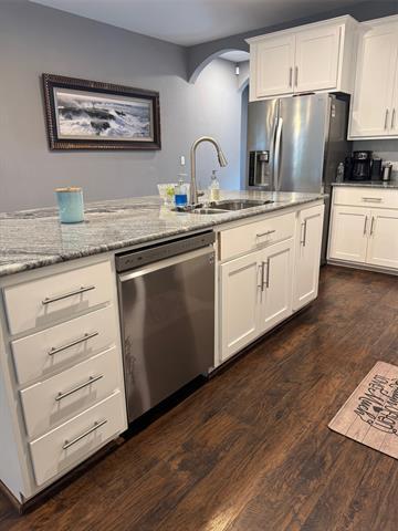 Building Photo - 1014 Scenic Dr