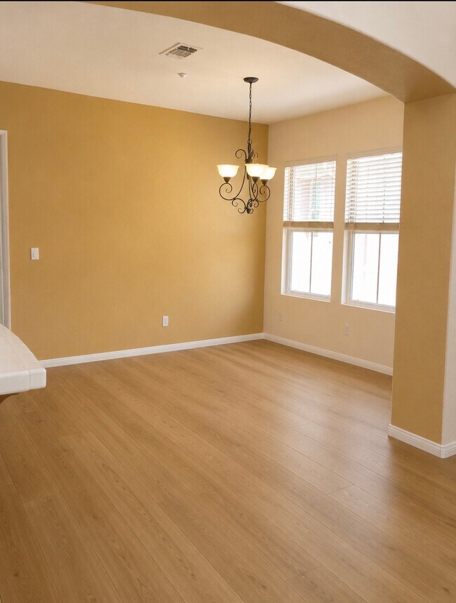Building Photo - 2683 Piantino Cir