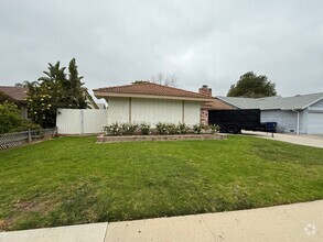 Building Photo - A nice Mission Oaks Home for Rent
