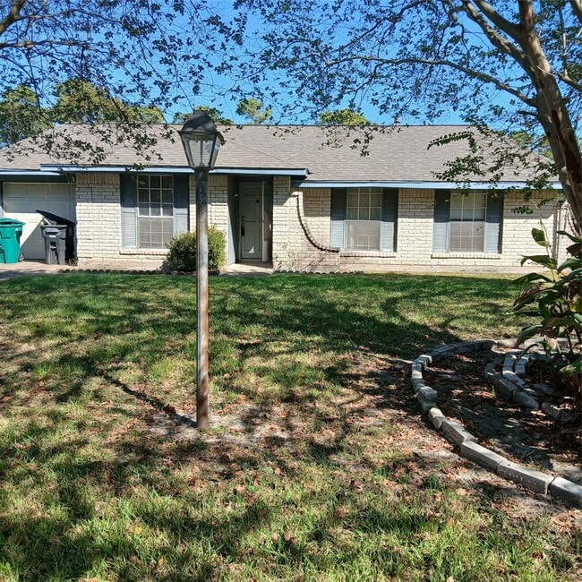 Primary Photo - 11223 Spottswood Dr