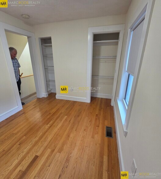 Building Photo - 7 Rifle Ct