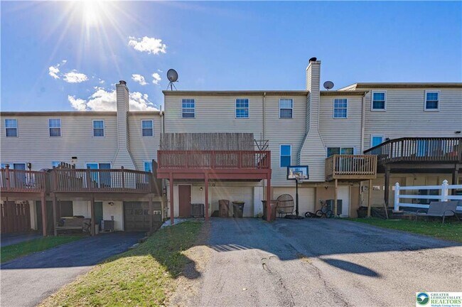 Building Photo - 1405 Presidential Dr