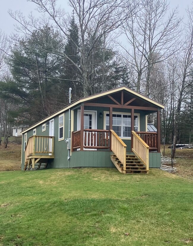 Building Photo - 360 Stickney Hill Rd