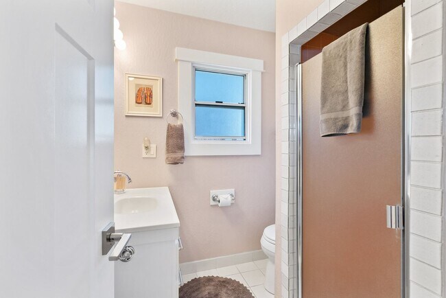 Building Photo - Oceanfront Paradise - 1BR/1BA w/ Additional Sleeping areas  Monthly Rental in Santa Cruz!  Fully ...