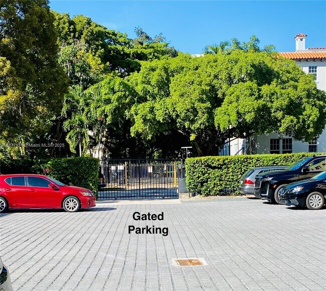Building Photo - 3224 Biscayne Blvd