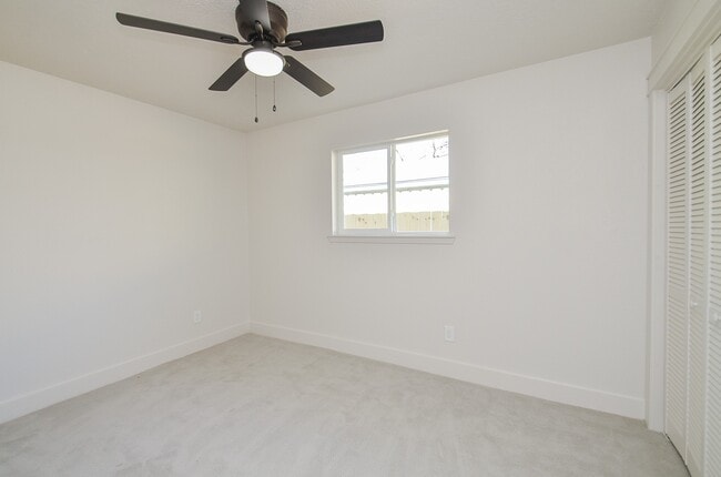 Building Photo - 4434 McCleester Dr