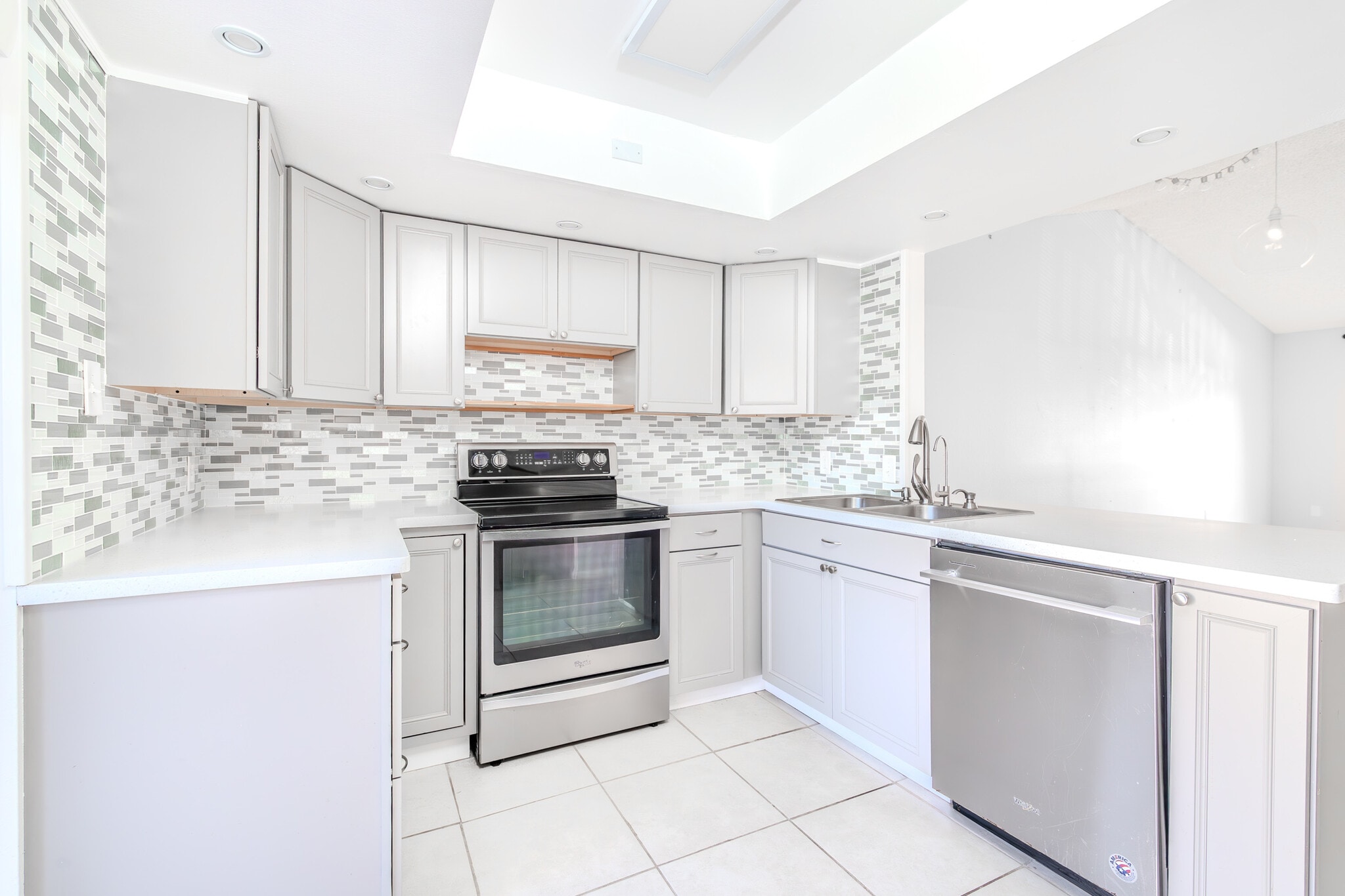 Building Photo - 1515 Huntington Ln