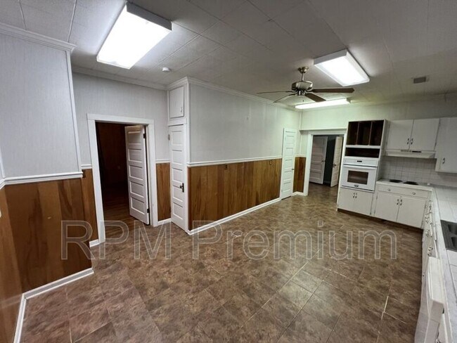 Building Photo - 4429 39th St