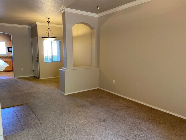 Building Photo - 7050 E Sunrise Dr