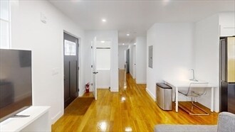 Building Photo - 36 Shepard St