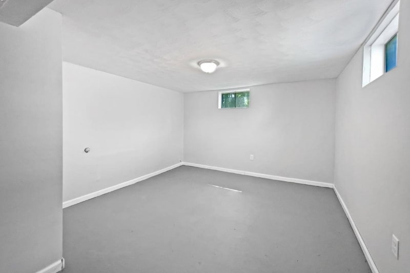 Building Photo - 2540 Courtyard Pl