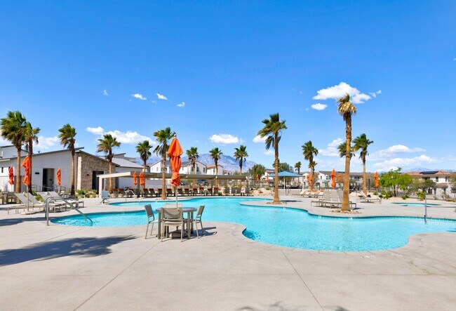 Building Photo - LUX HOME PALM DESERT RESORT LIVING