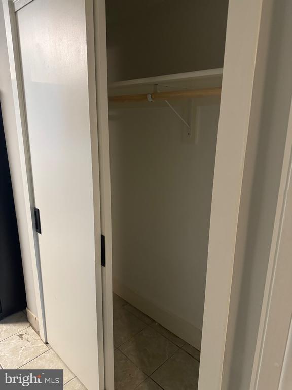 Building Photo - 4253 Brooks St NE