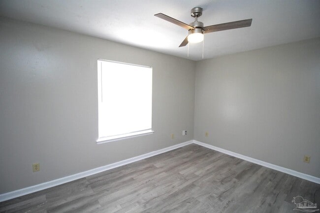 Building Photo - 3400 Green Briar Ct