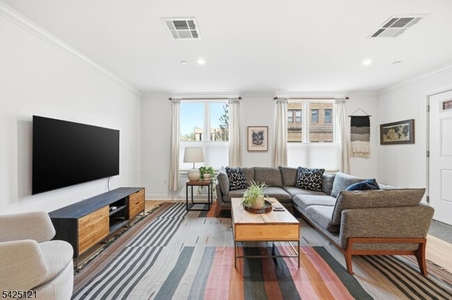 Building Photo - 14 Ward St