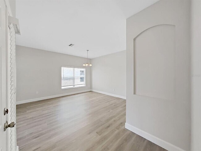 Building Photo - 11908 Fern Blossom Dr