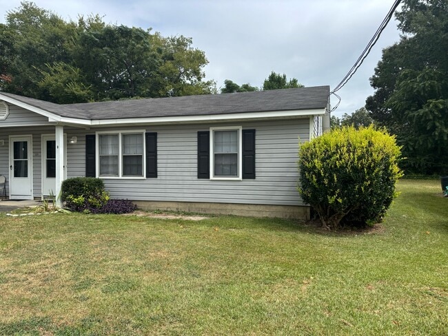 Building Photo - 1309 Ireland Dr