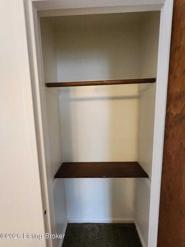 Building Photo - 1039 Parkway Dr