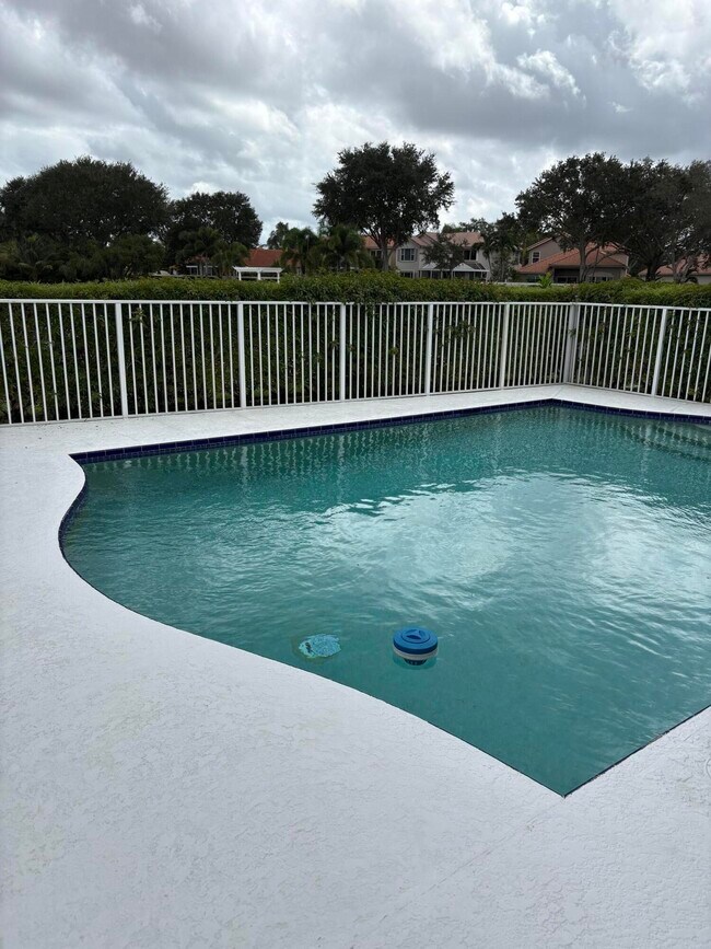 Building Photo - 927 Augusta Pointe Dr