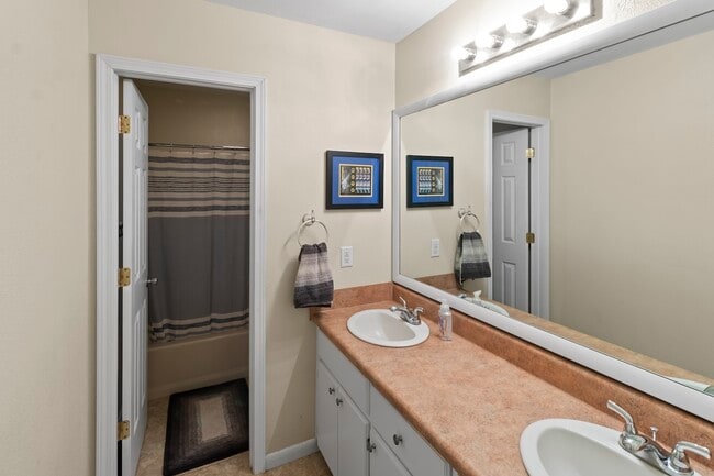 Building Photo - 115 Nancy Dr