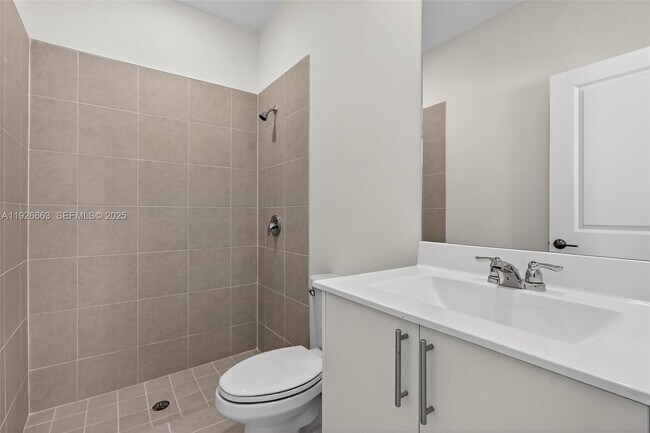 Building Photo - 13869 SW 261st Terrace