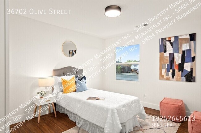 Building Photo - 36702 Olive St