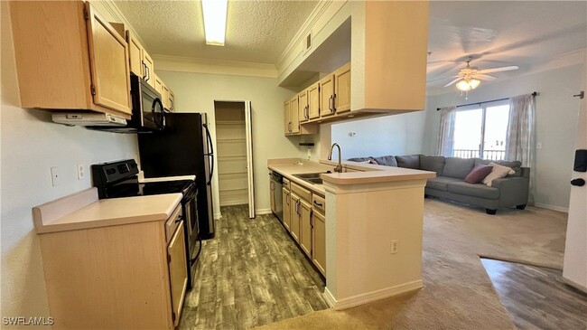 Building Photo - 11540 Villa Grand