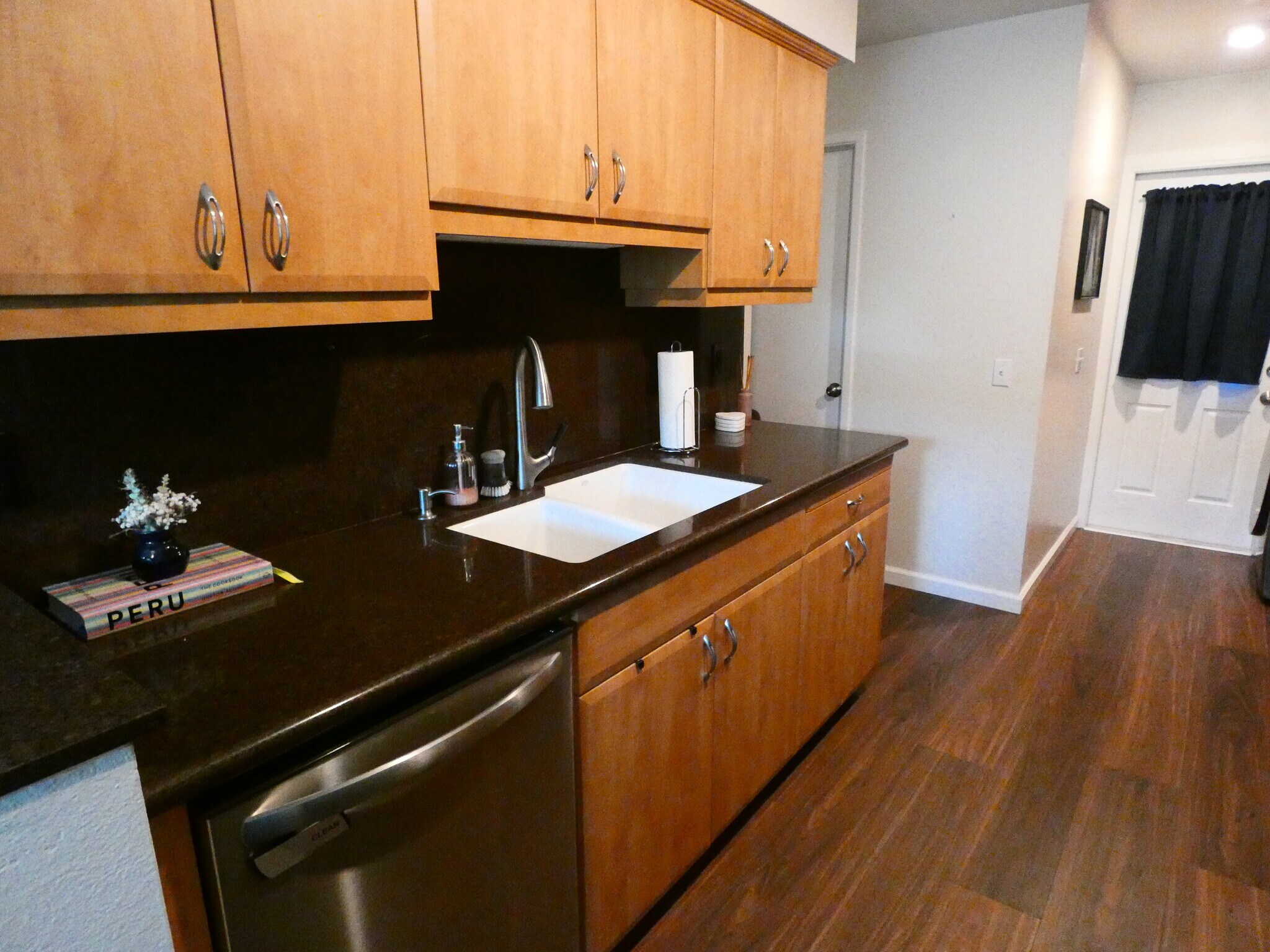 Kitchen - 12133 Wilsey Way