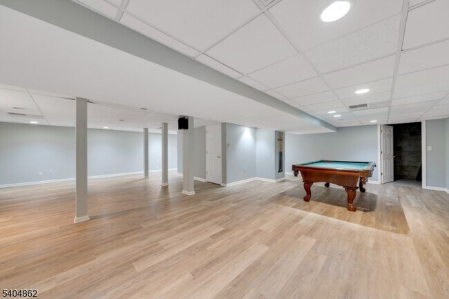 Building Photo - 19 Lea Pl