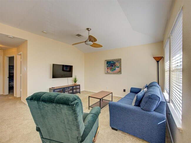 Building Photo - 120 Gila Cliff Dr