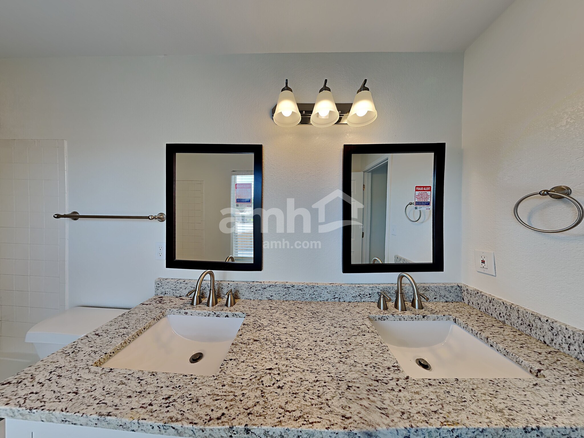 Building Photo - 11023 Vollmer Ln