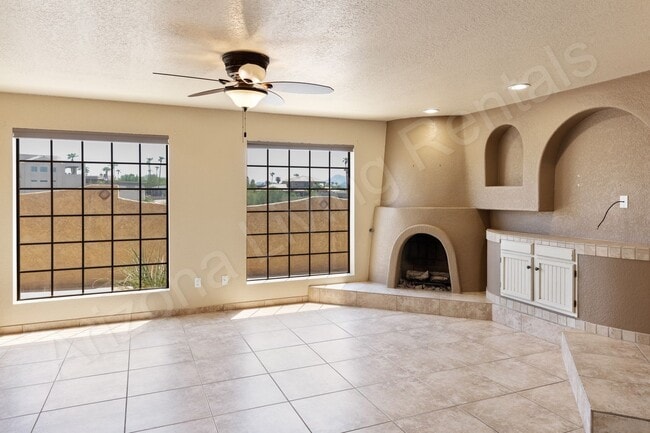 Building Photo - SPECIAL...FIRST 2 WEEKS FREE!!!